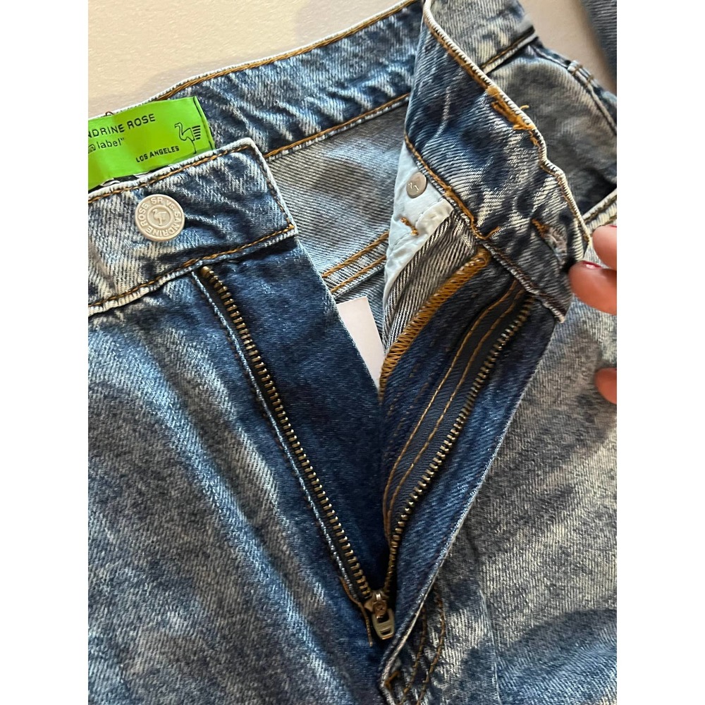 FREE PEOPLE NWT WOMEN'S 30 FREE "THE VIRGIN LABEL" DISTRESSED STRAIGHT LEG JEAN - Picture 4 of 9